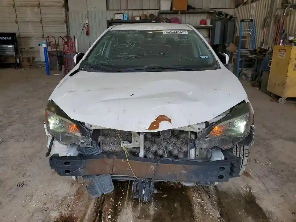 5YFBURHE0JP751561 2018 TOYOTA COROLLA-4