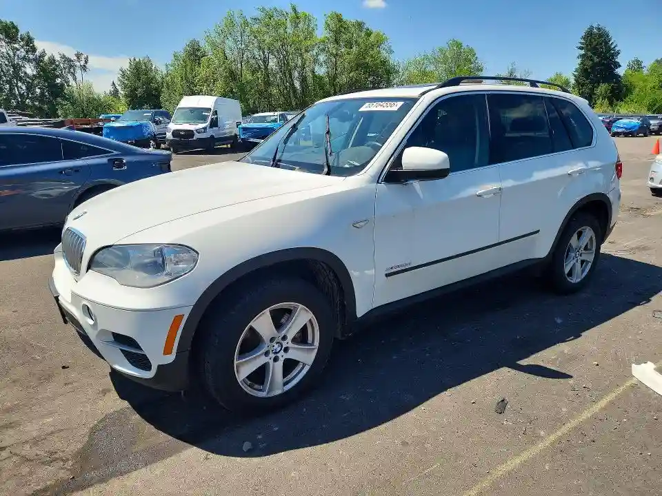 5UXZW0C59D0B92717 2013 BMW X5-0