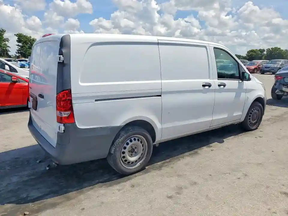 WD3PG2EA1H3228696 2017 MERCEDES-BENZ METRIS-2