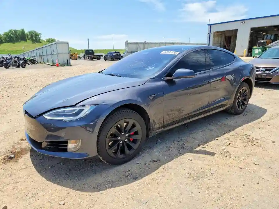 5YJSA1E2XJF284701 2018 TESLA MODEL S-0