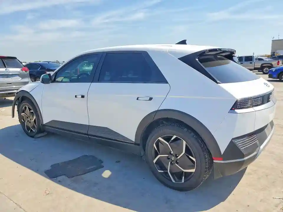 KM8KNDAFXPU206669 2023 HYUNDAI IONIQ-1