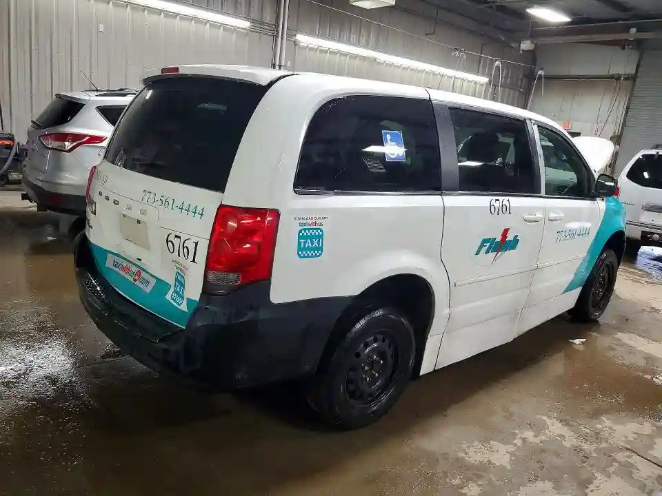 2C4RDGBG8FR586959 2015 DODGE CARAVAN-2