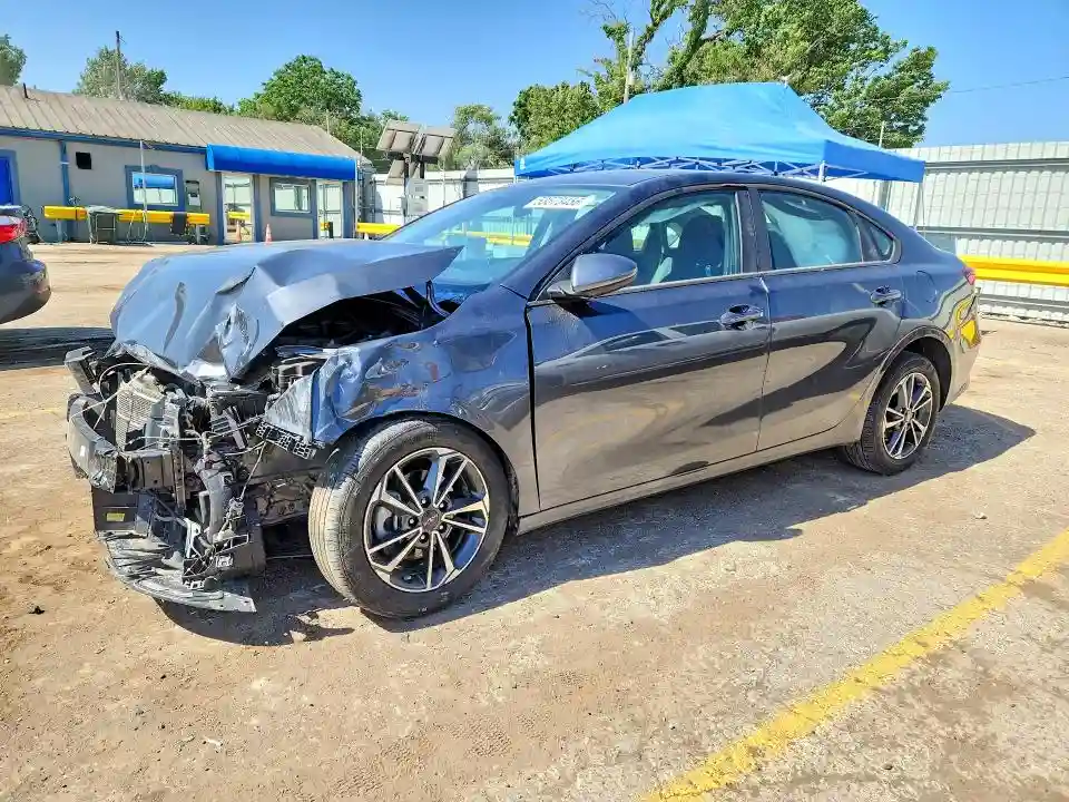 3KPF24AD0RE740326 2024 KIA FORTE LXS-0