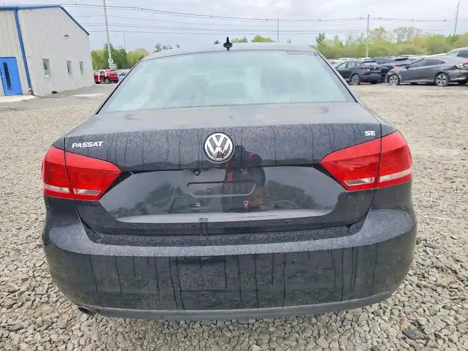 1VWBP7A37EC002563 2014 VOLKSWAGEN PASSAT-5
