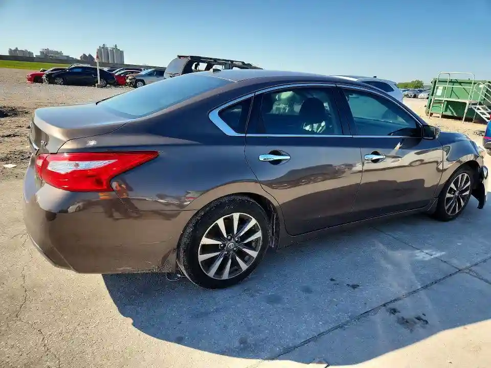 1N4AL3AP1HC208140 2017 NISSAN ALTIMA-2