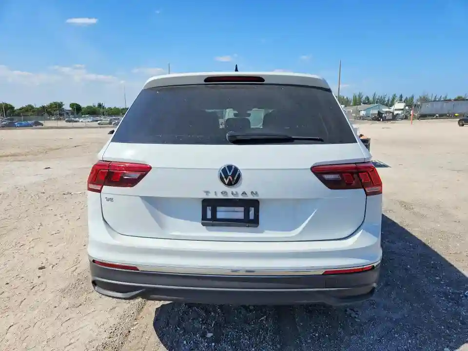 3VV3B7AX0RM031935 2024 VOLKSWAGEN TIGUAN-5