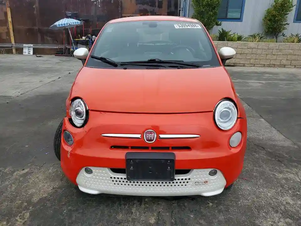 3C3CFFGEXHT600639 2017 FIAT 500-4