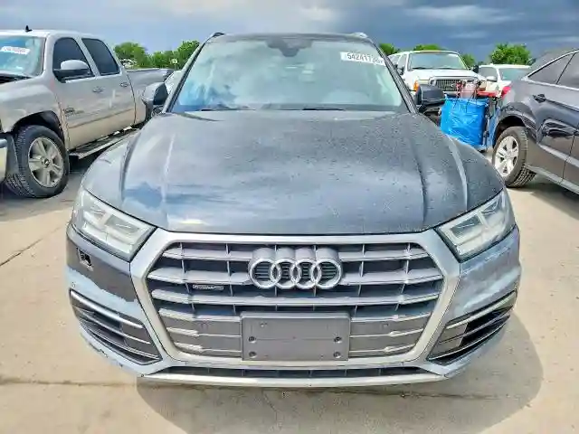 WA1BNAFY5J2092879 2018 AUDI Q5-4