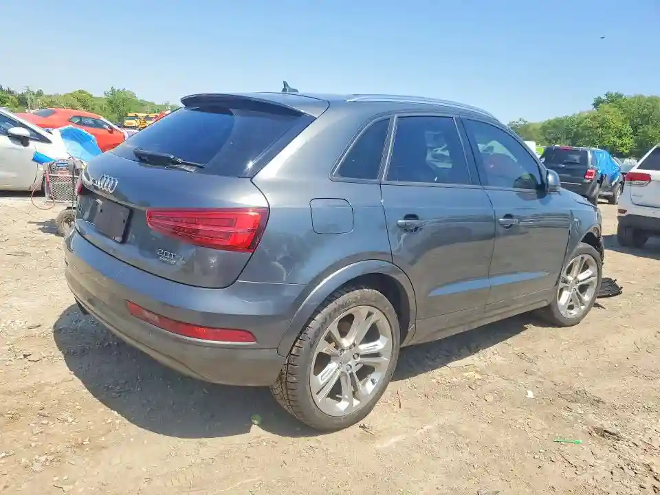 WA1ECCFS8JR020026 2018 AUDI Q3-2