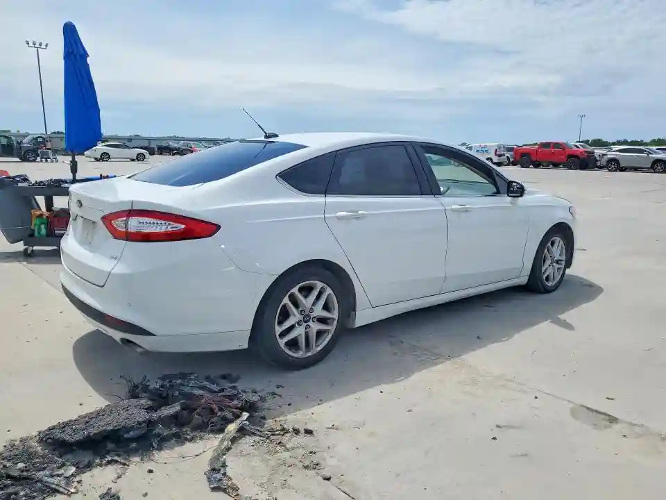 3FA6P0H74FR113052 2015 FORD FUSION-2