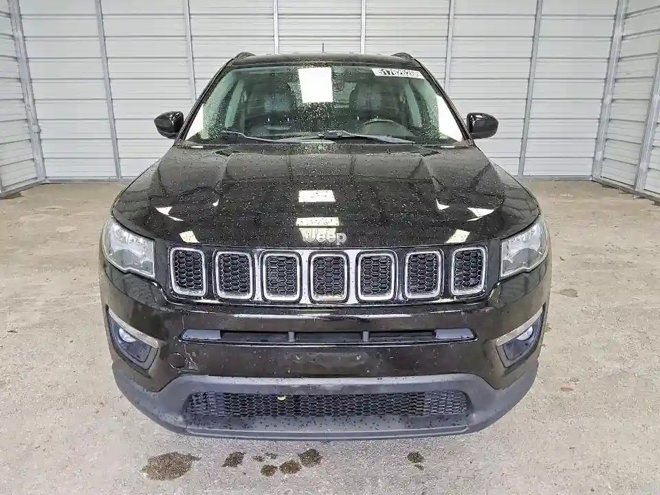 3C4NJDBB5JT315311 2018 JEEP COMPASS-4
