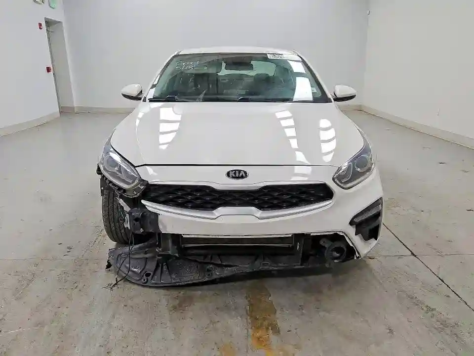 3KPF24AD4ME333747 2021 KIA FORTE-4