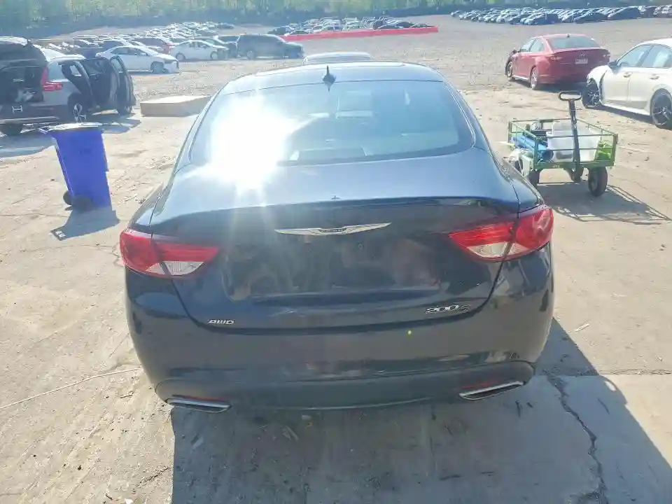1C3CCCDG7FN711725 2015 CHRYSLER 200-5