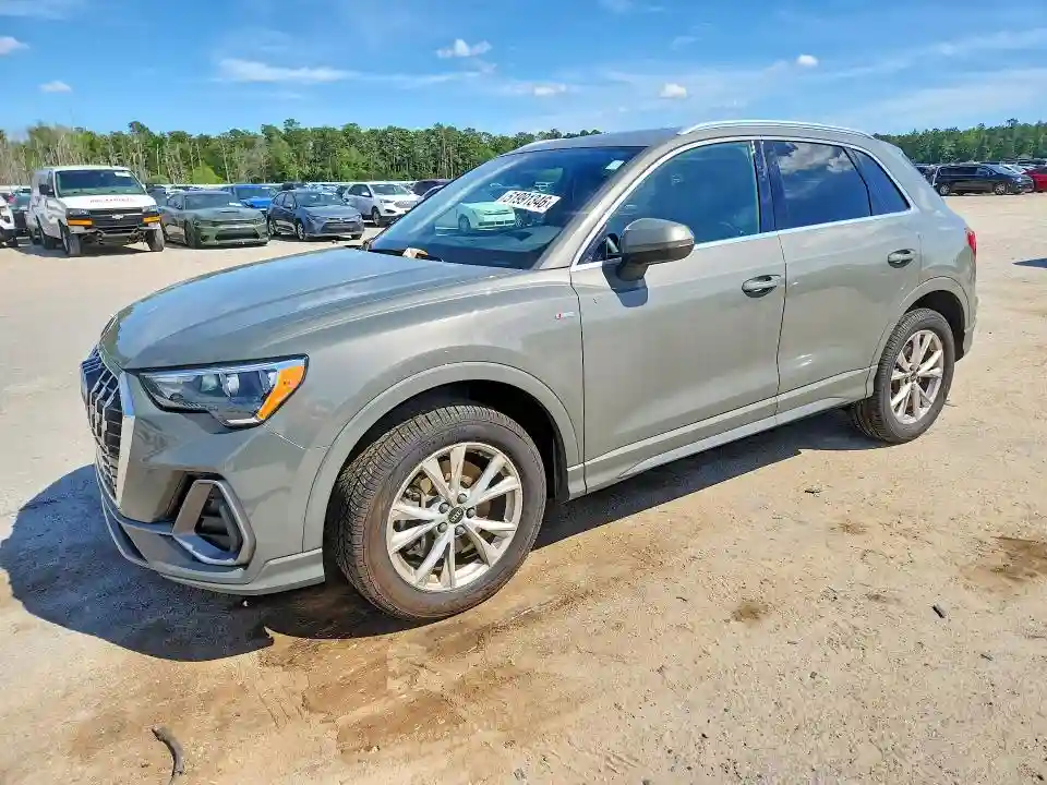 WA1DECF33N1114060 2022 AUDI Q3-0