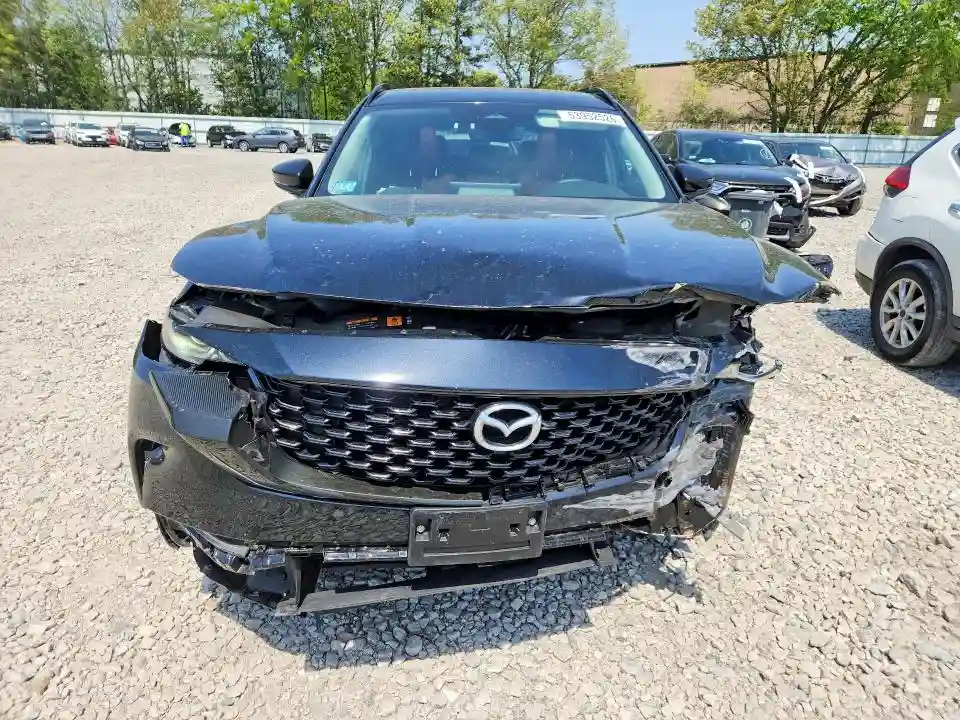 7MMVAADW4SN127072 2025 MAZDA CX-50-4