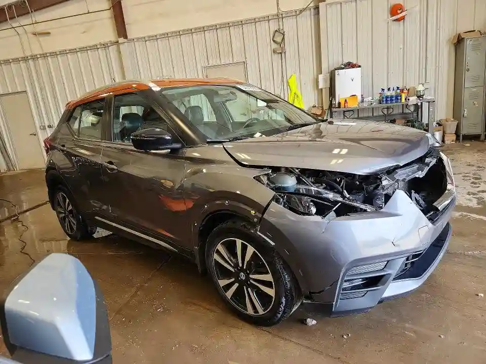 3N1CP5CU7JL526489 2018 NISSAN KICKS-3