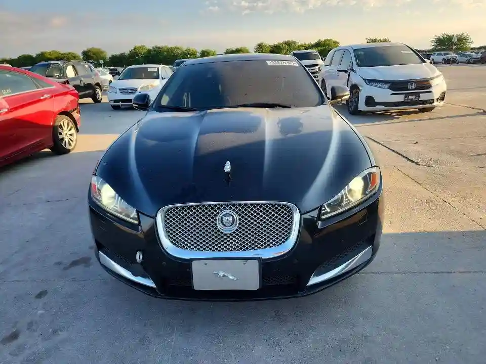 SAJWJ0EF4D8S92278 2013 JAGUAR XF-4