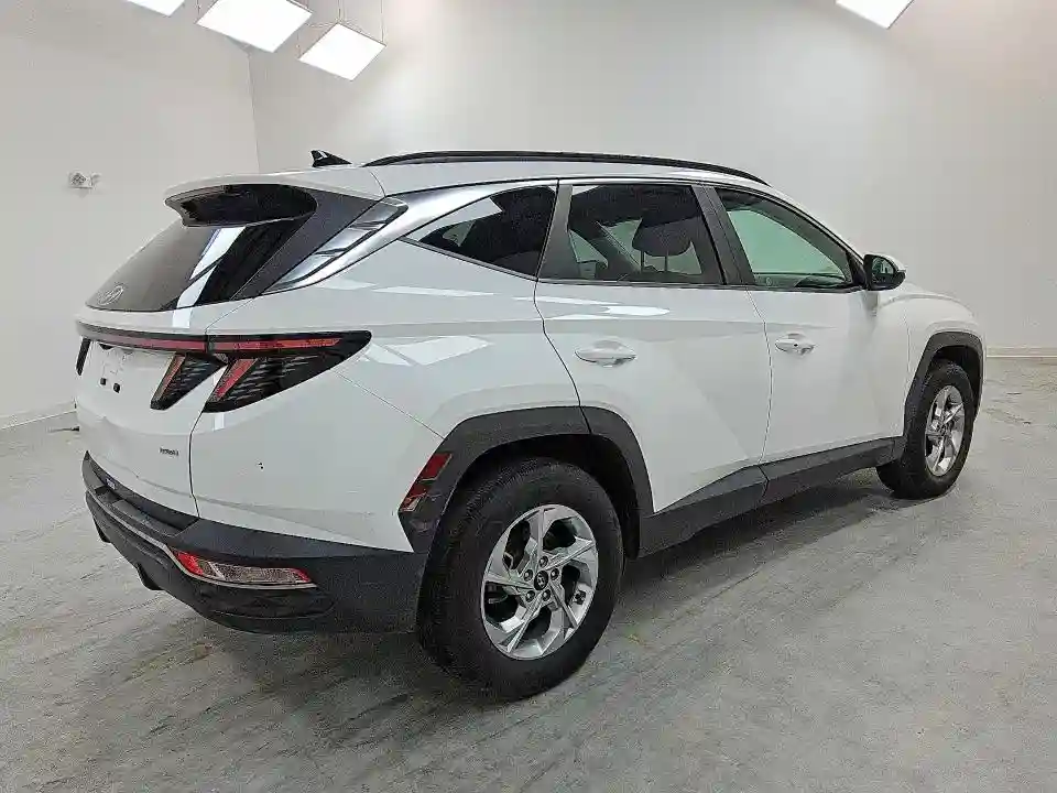 5NMJBCAEXNH031399 2022 HYUNDAI TUCSON-2