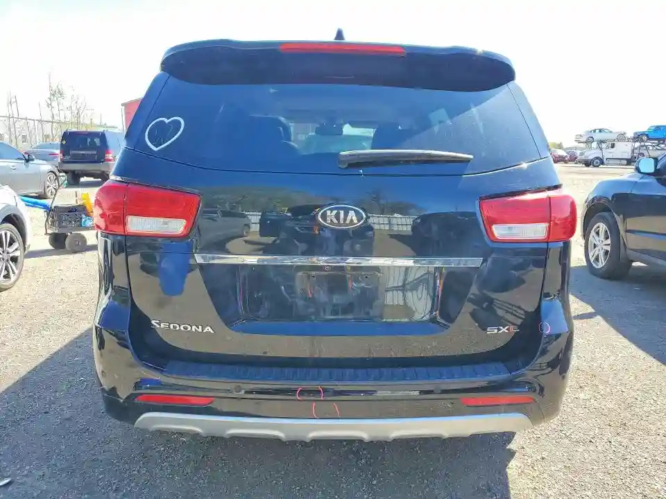 KNDME5C13J6355425 2018 KIA SEDONA-5