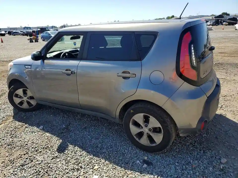 KNDJN2A25G7343180 2016 KIA SOUL-1