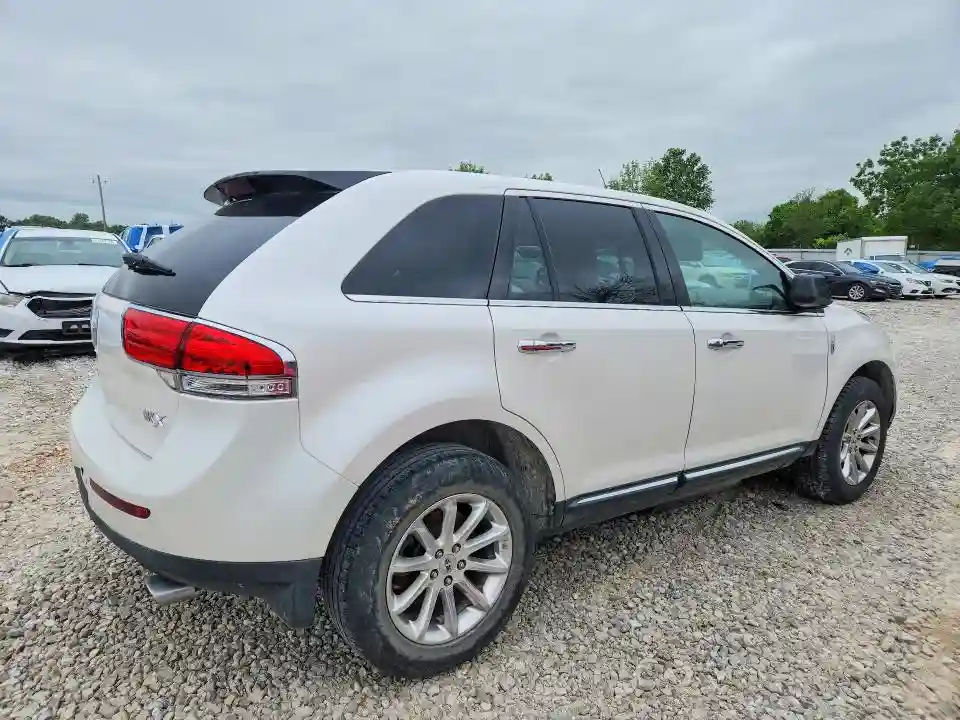 2LMDJ6JK0BBJ14972 2011 LINCOLN MKX-2