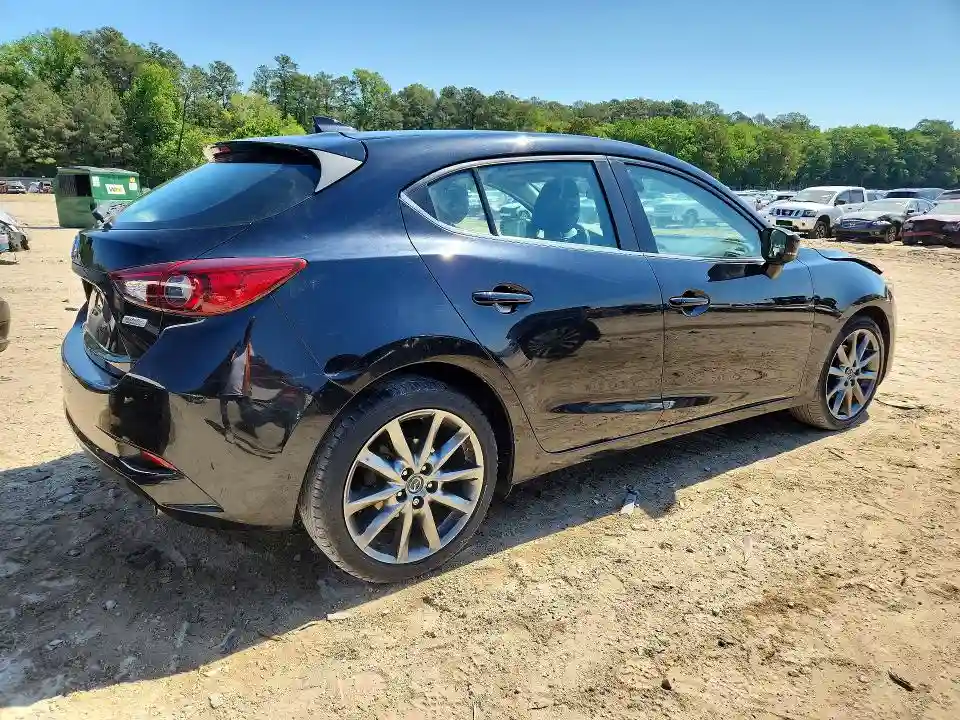 3MZBN1L34JM252531 2018 MAZDA 3-2