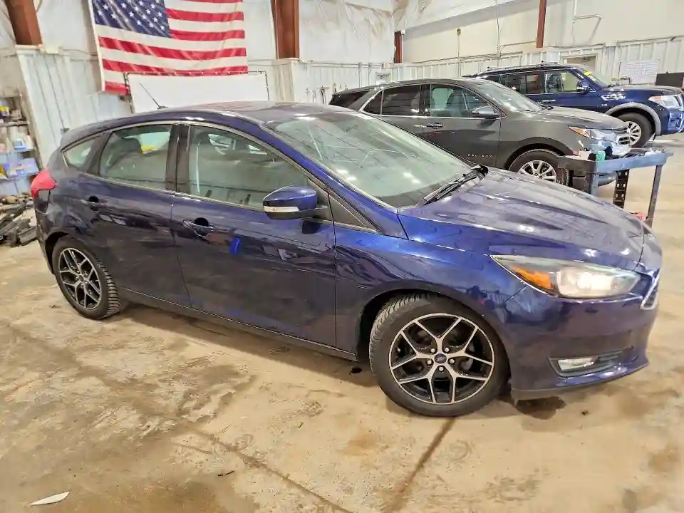 1FADP3M22HL282748 2017 FORD FOCUS-3