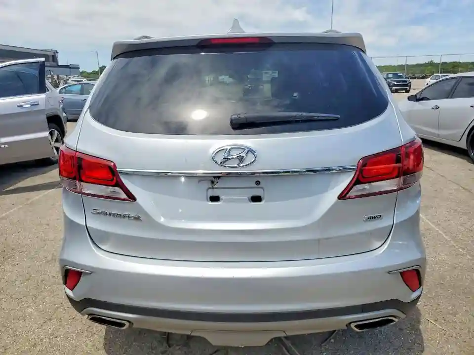 KM8SMDHF3HU170642 2017 HYUNDAI SANTA FE-5