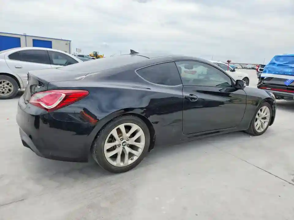 KMHHU6KJ3DU105626 2013 HYUNDAI GENESIS-2