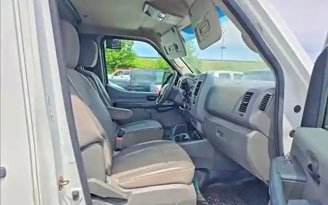 1N6BF0KM1GN811999 2016 NISSAN NV-4