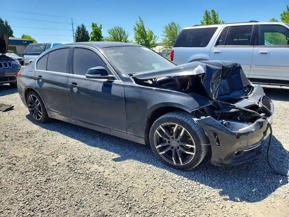 WBA8B9G58HNU48551 2017 BMW 3 SERIES-3