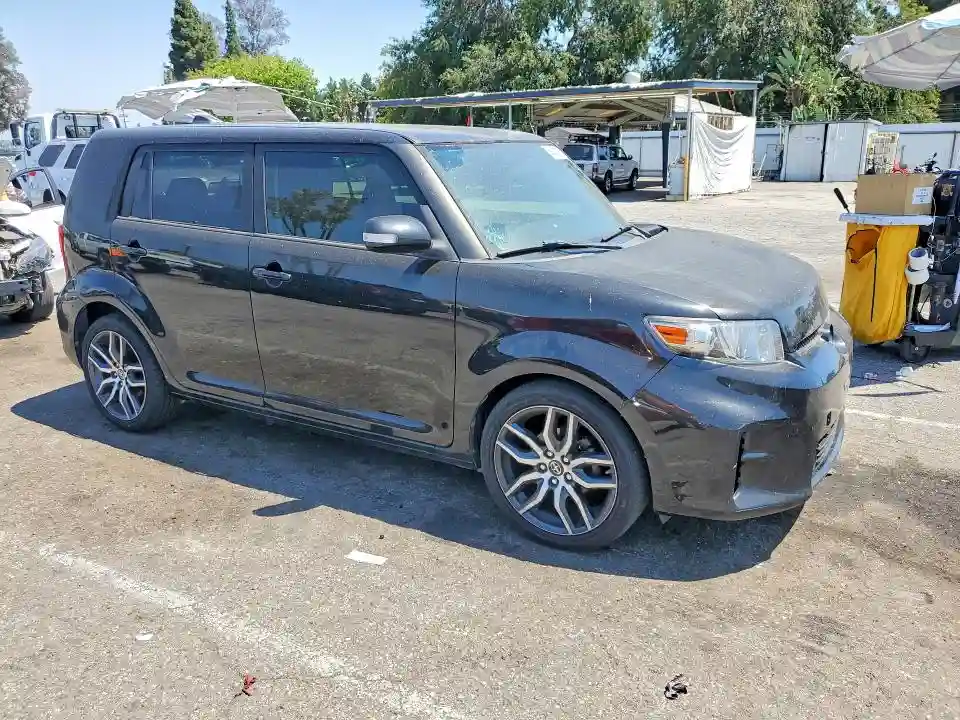 JTLZE4FE3DJ037535 2013 SCION XB-3