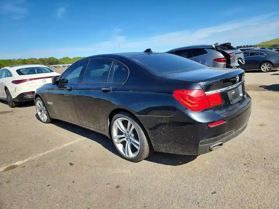 WBAKC6C55CDX99486 2012 BMW 7 SERIES-1