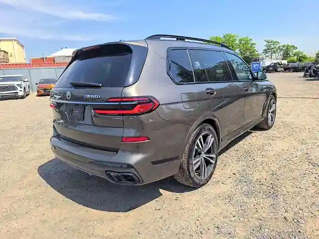 5UX33EM04P9R91655 2023 BMW X7-3
