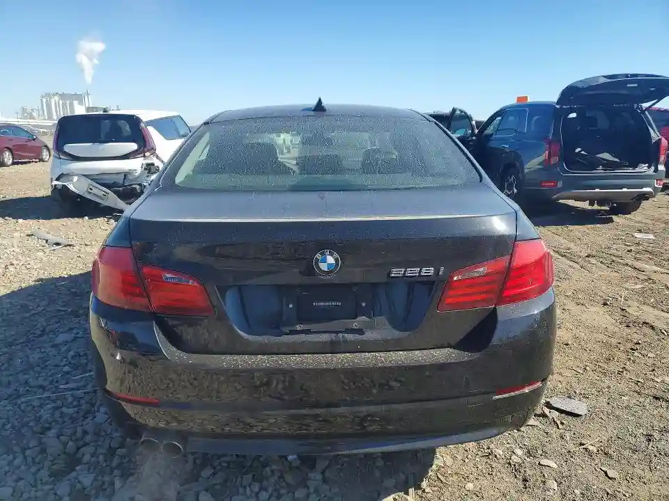 WBAFR1C55BC745421 2011 BMW 5 SERIES-5