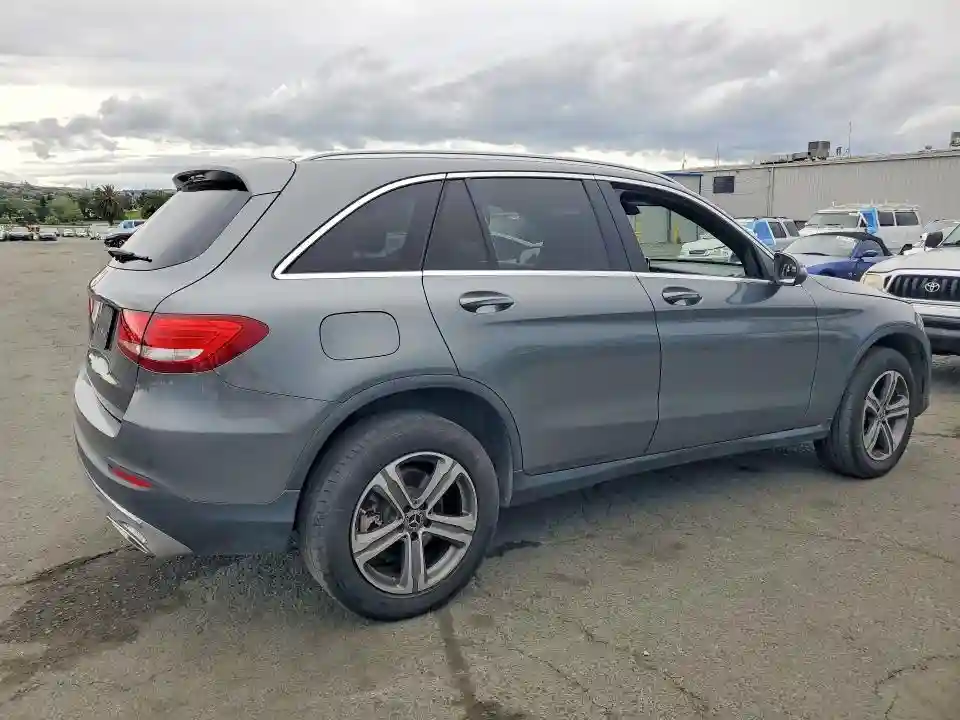WDC0G4JB7JV030047 2018 MERCEDES-BENZ GLC-CLASS-2