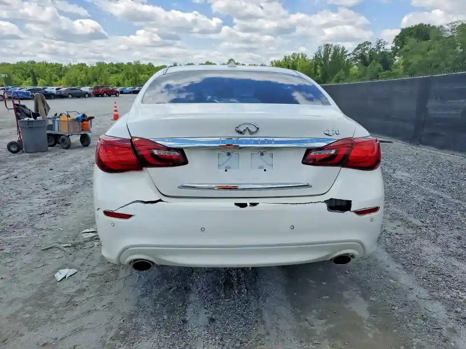 JN1BY1AP9JM180160 2018 INFINITI Q70-5