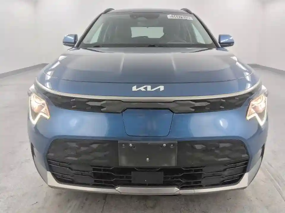 KNDCR3L16P5026012 2023 KIA NIRO-4