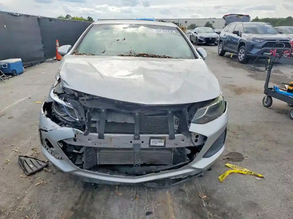 1G1BE5SMXK7140373 2019 CHEVROLET CRUZE-4