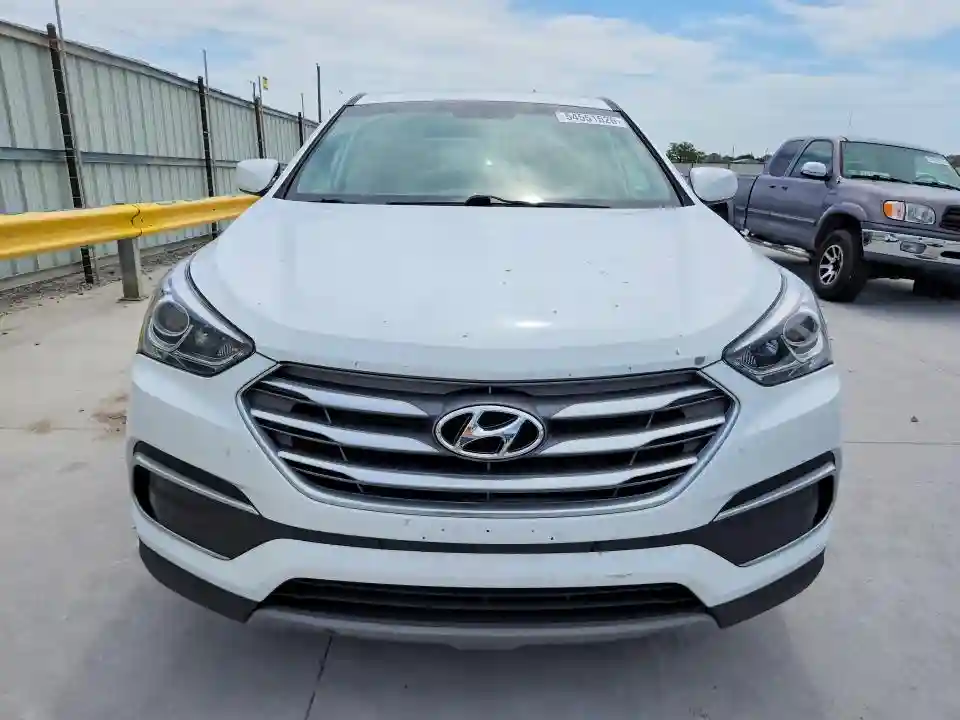 5NMZTDLB0JH090870 2018 HYUNDAI SANTA FE-4