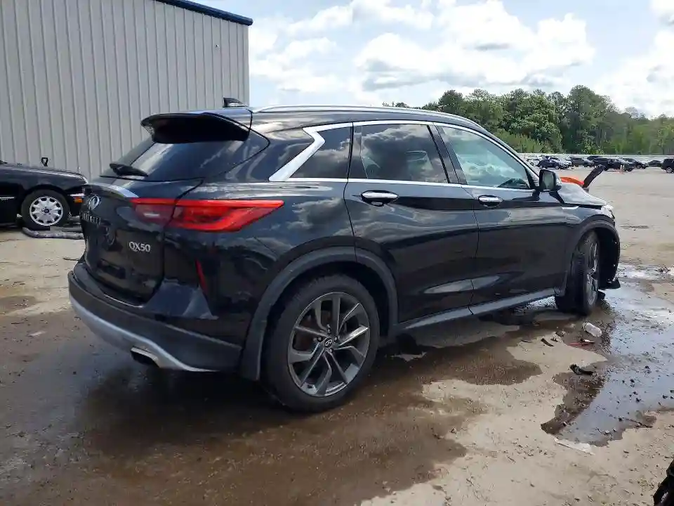 3PCAJ5M39KF128048 2019 INFINITI QX50-2
