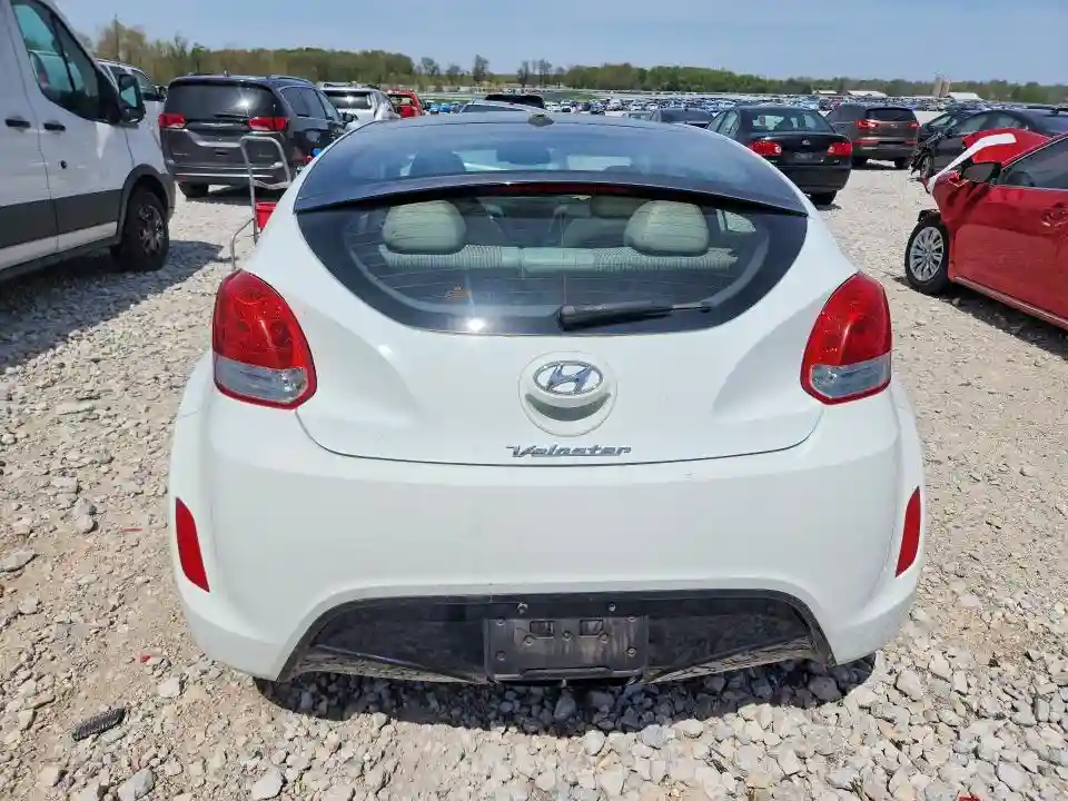 KMHTC6AD6CU032551 2012 HYUNDAI VELOSTER-5