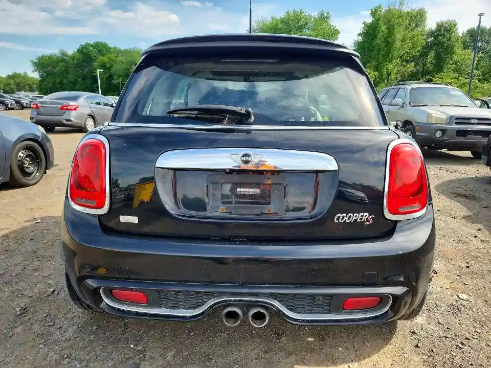 WMWXP7C31H2A45988 2017 MINI COOPER-5