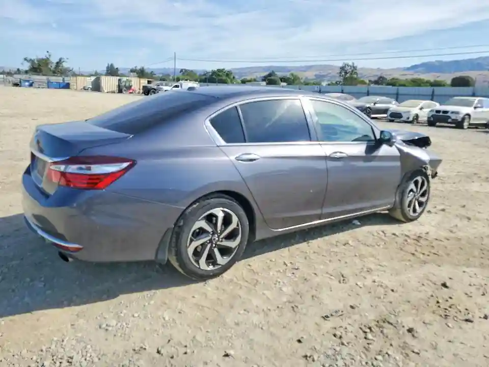 1HGCR2F7XHA068669 2017 HONDA ACCORD-2