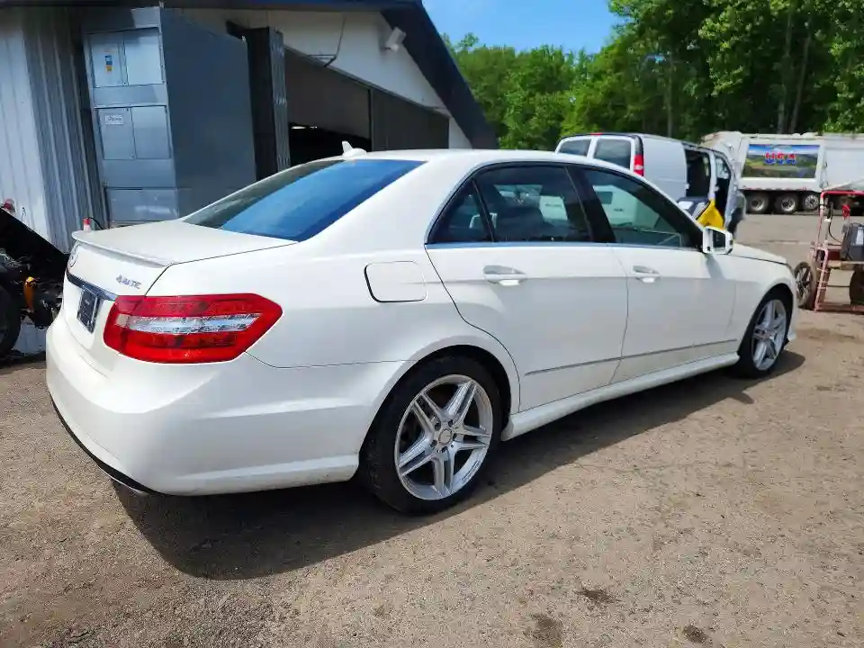WDDHF8JB6DA715368 2013 MERCEDES-BENZ E-CLASS-2