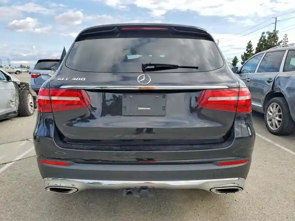 WDC0G4JB1JV055056 2018 MERCEDES-BENZ GLC-CLASS-5