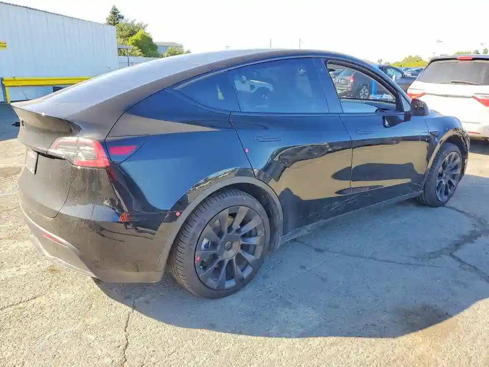 7SAYGAEE4NF554467 2022 TESLA MODEL Y-2