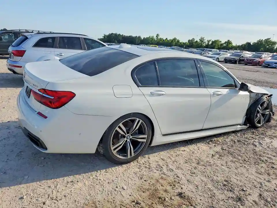 WBA7F0C5XKGM25723 2019 BMW 7 SERIES-2