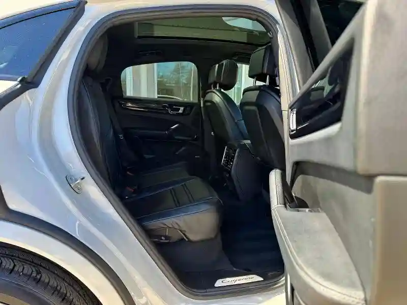 WP1BA2AY6PDA25539 2023 PORSCHE CAYENNE-5