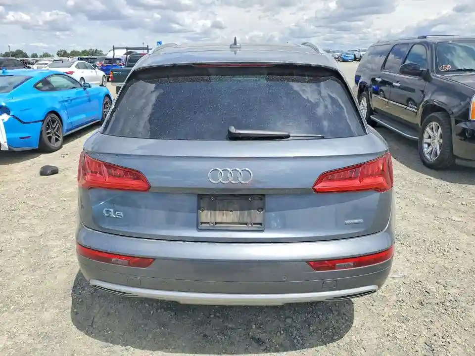 WA1CNAFY3K2034856 2019 AUDI Q5-5